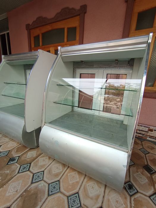 Холодильник витрина