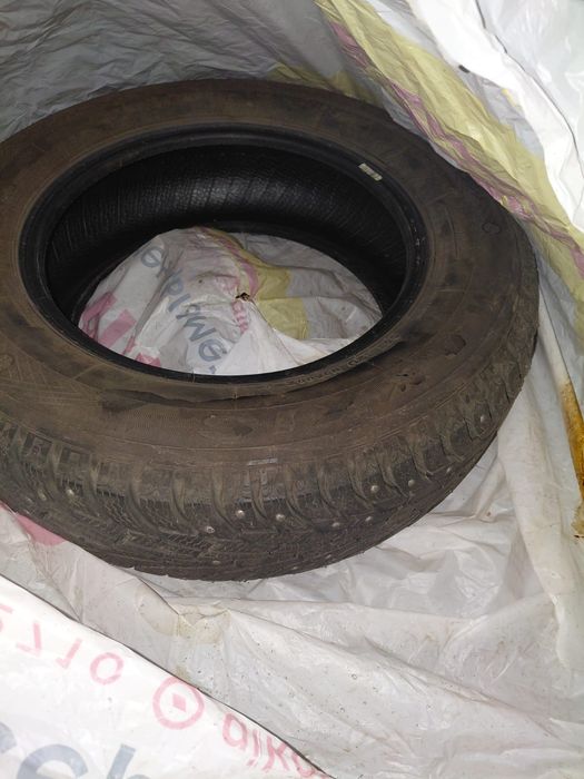 Резина Maxxis продам