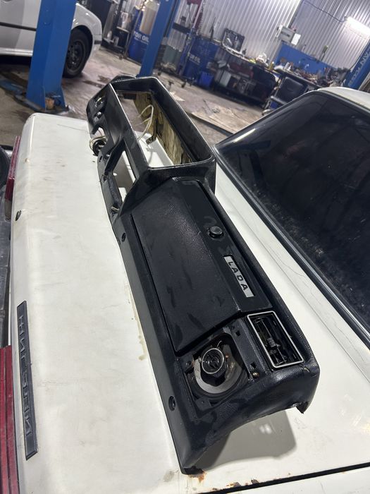 Панель приборов (Торпедо) ВАЗ 2107