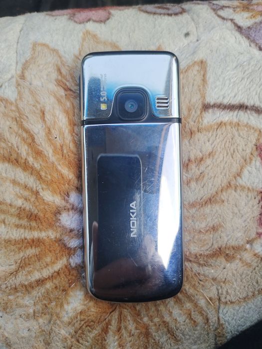 Телефон Nokia 6700 classic