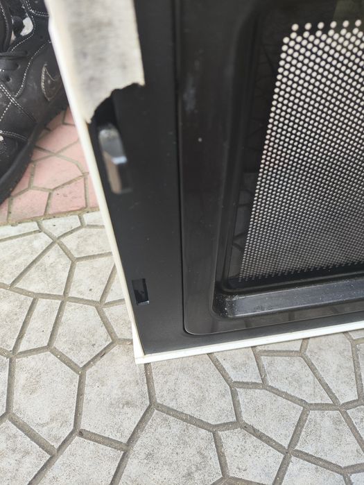 Продам микроволновку под ремонт.