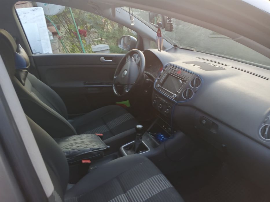Vw golf plus.