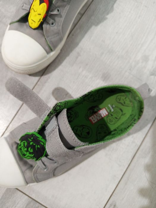 Гуменки за момче Avengers