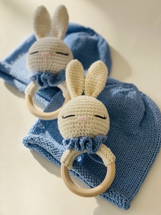 Страхотни ръчно плетени меки пролетни шапчици