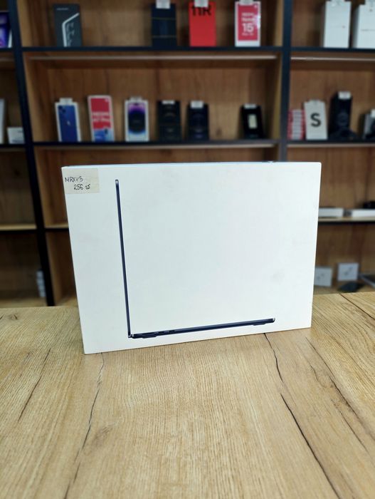 MacBook Air M3 | 98% Акб | 8/256гб | M3 Chip Apple Air 13