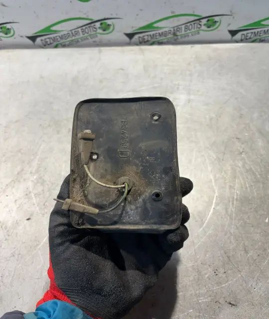 Lampa semnalizare fata dreapta 84FG-13368-AA Ford Fiesta