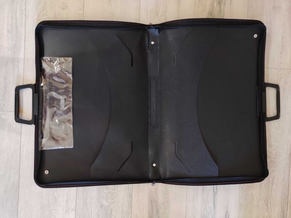 Чанта/папка за рисунки и чертежи