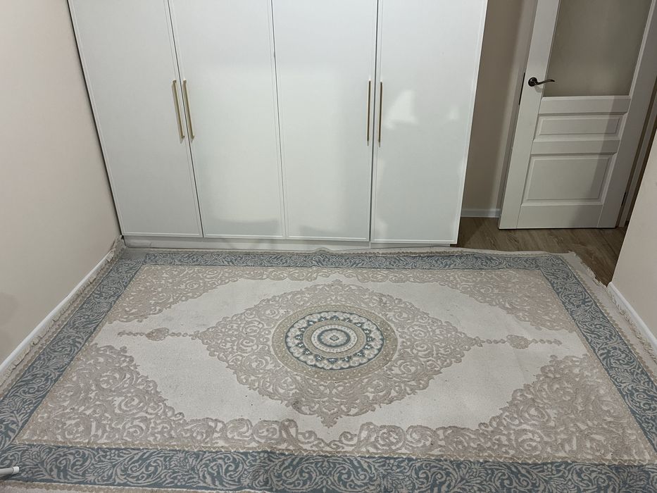 Коврик . Размер 3 х 1,8