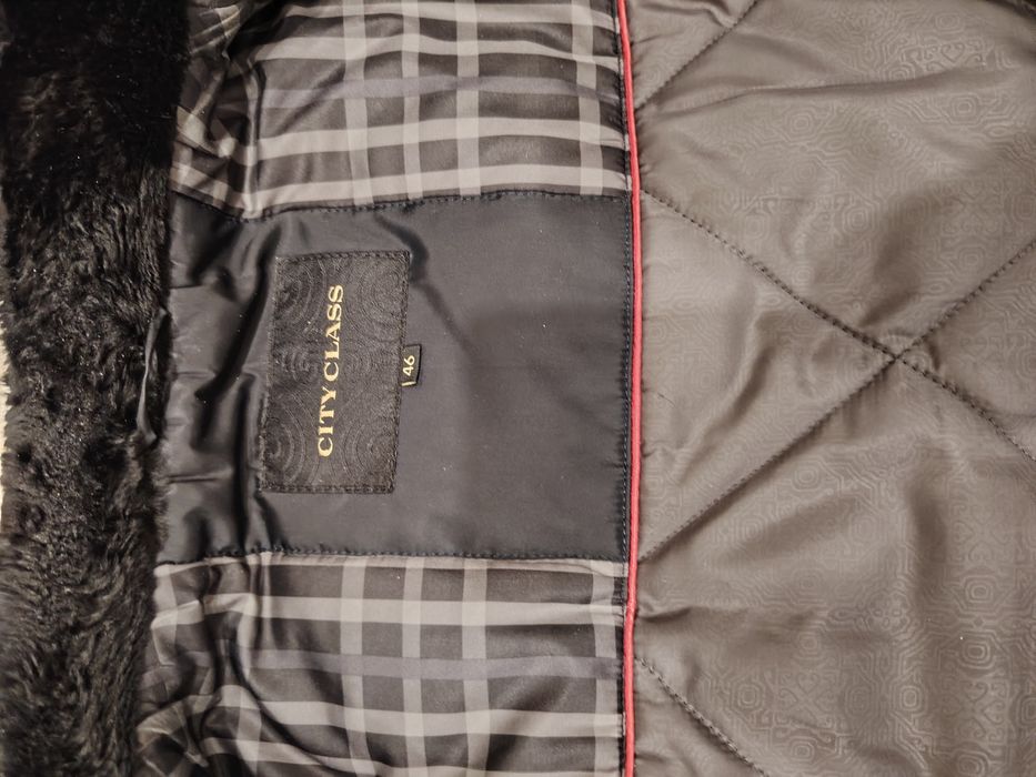 Продам зимнюю куртку.