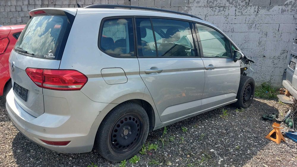 Usi,elemente interior volkswagen touran 2018 ,7 locuri,volan pe stanga