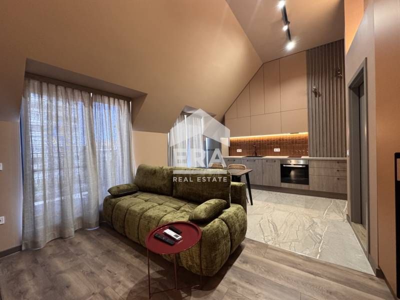 Продава се  в Варна, Център -  кв.м за 0 €/ - Снимка #2