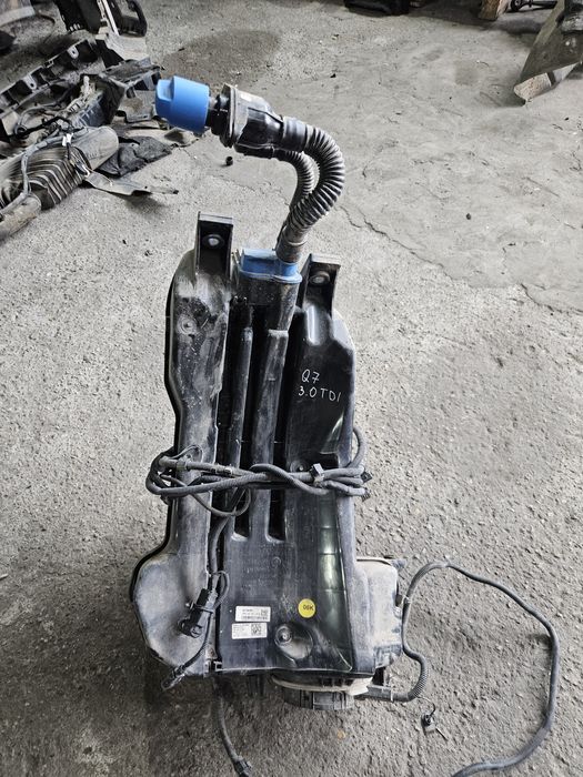 Резервоар Adblue за Audi Q7 4m