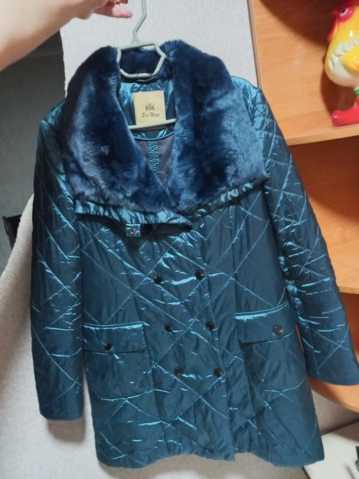 Продам демисезонное полупальто