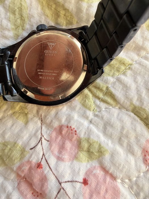 Женские часы.