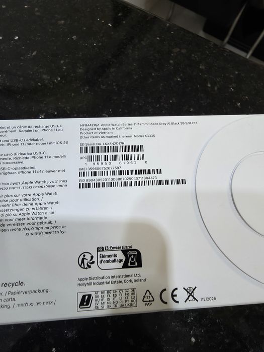 Apple Watch Series 11 42mm GPS + Cellular / Sigilat