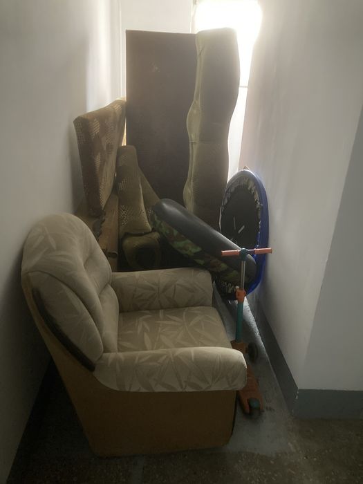 Продам Кресло и диван