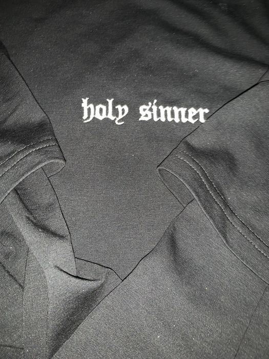 Лонгслив Holy Sinner (черный, с вышивкой)