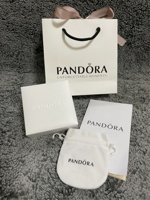 Lantic pandantiv roz nou