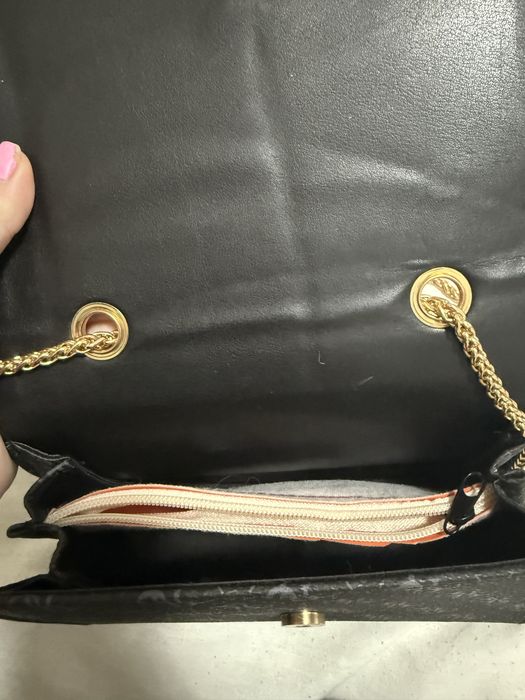 Малка чанта на  Guess