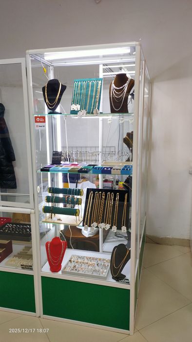 Продам витрину в хорошем состоянии