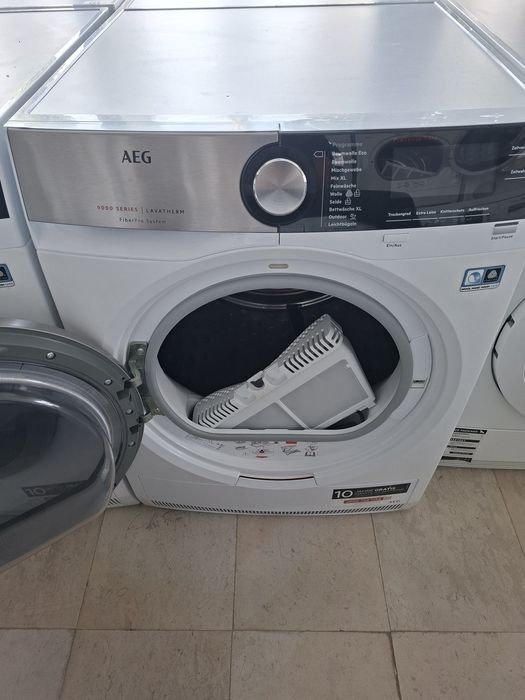 Сушилня с термопомпа AEG 9000 Series.