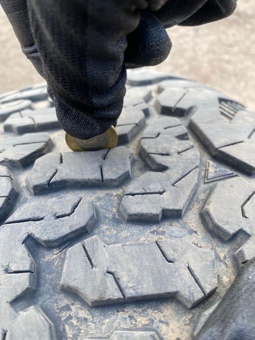 Продам шины на авто