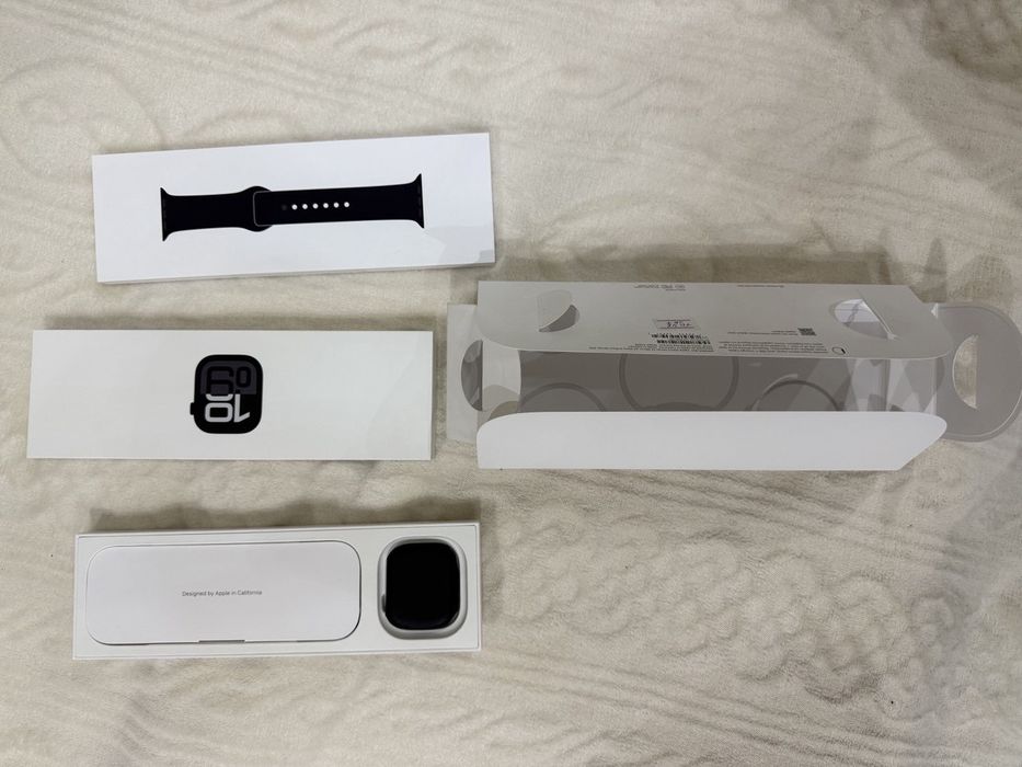 Apple Watch Jet Black , serious 10, 46 MM