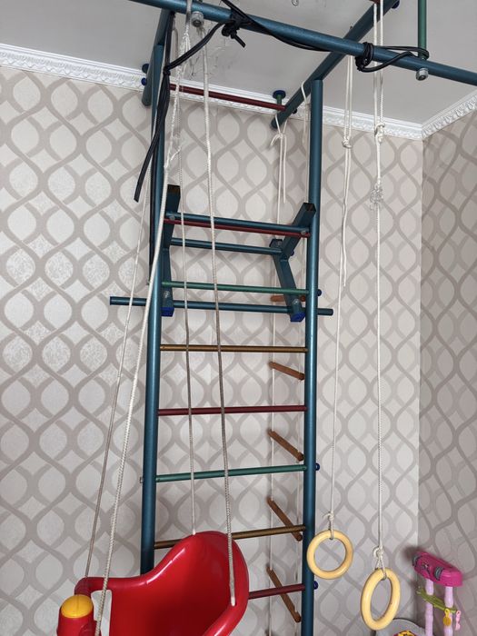 Продается шведская стенка