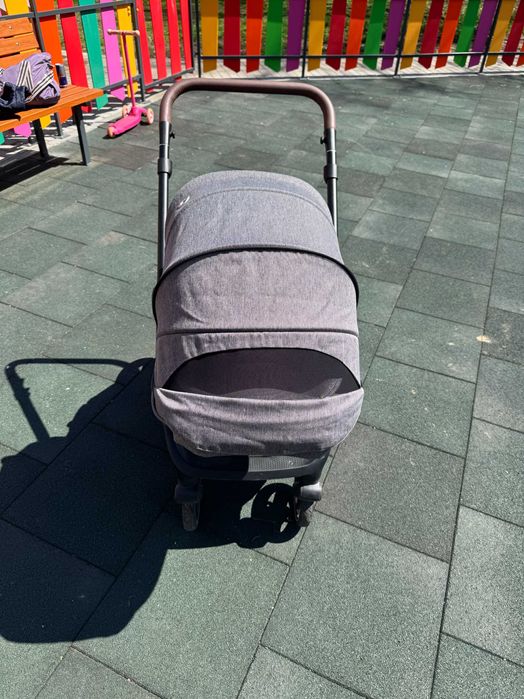 Количка Maxi Cosi Oxford с гаранция до 24.06.2027 + адаптери за кошче