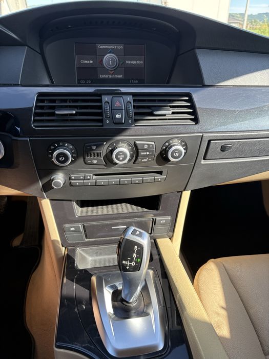 BMW Seria 5, 520D (E60)