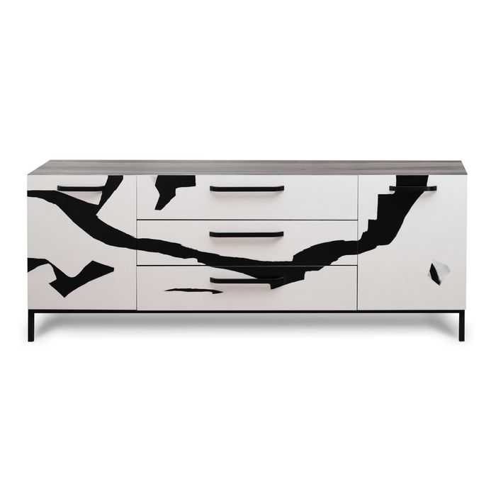 Mobilă pictată manual – Operă unică semnată de artista Alina Amon