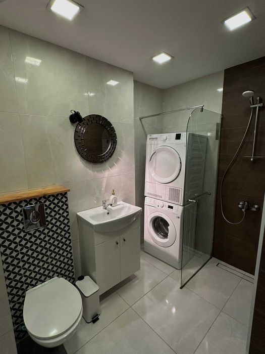 Дава се под наем Двустаен апартамент в София, Кръстова вада - 67 кв.м за 640 € - Снимка #2