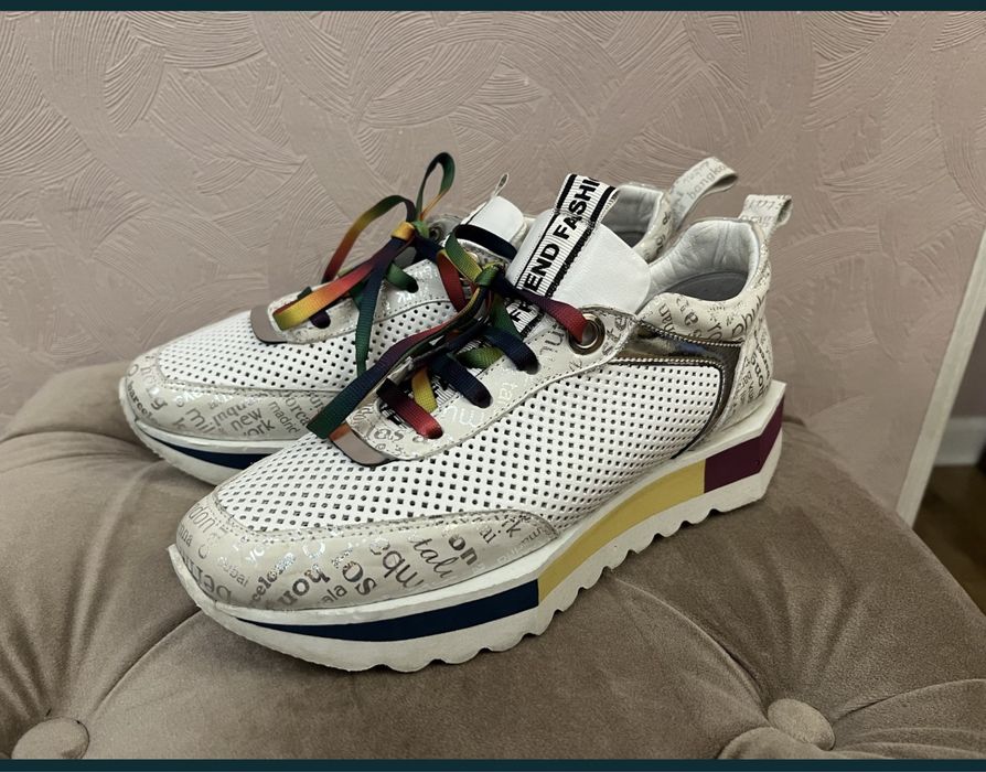 Кроссовки кожанные Турция бренд