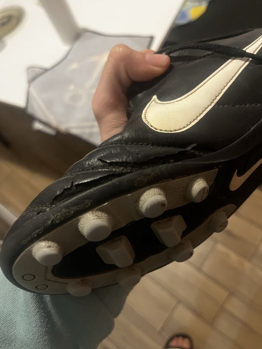 Футболни обувки nike tiempo 38,5