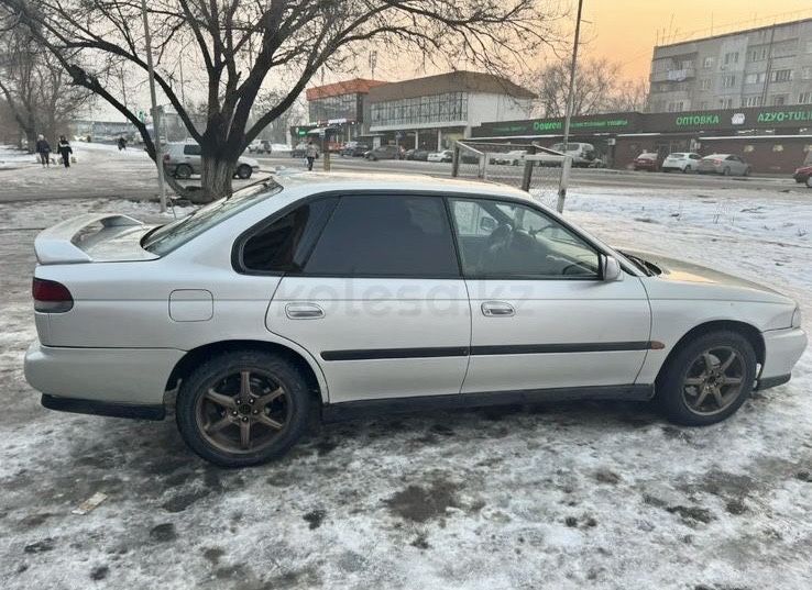 ПРОДАМ subaru legacy 1996-го