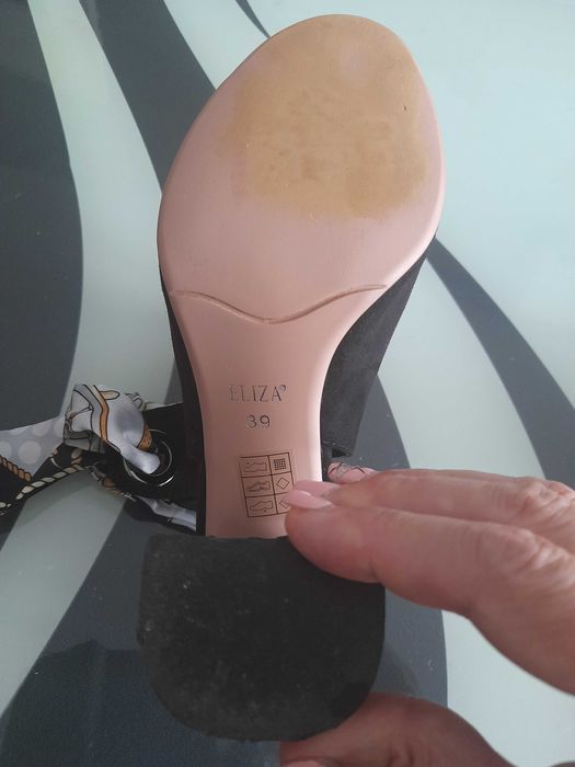 Продавам дамски обувки