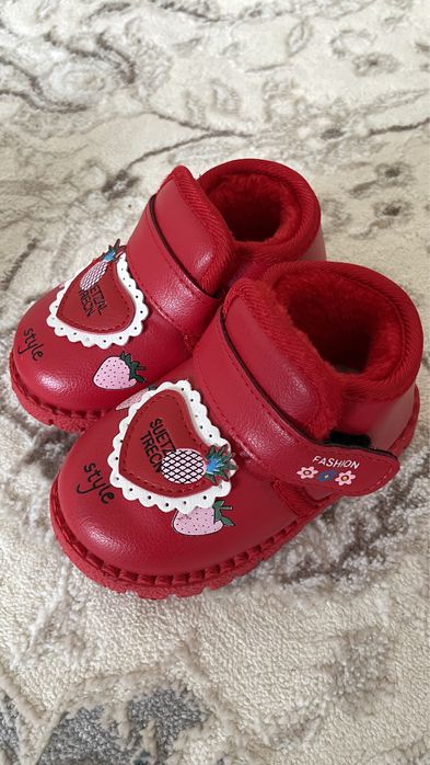 Детский обувь,новые