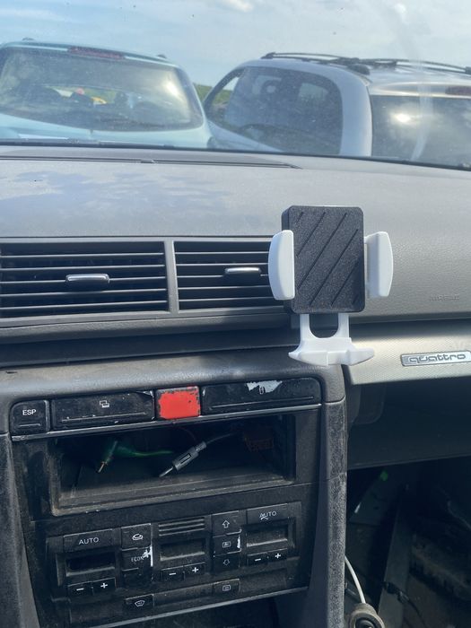 Стойка за телефон Ауди а4 б6 б7 audi a4 b6 b7