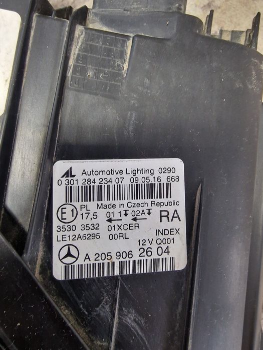 Far dreapta Mercedes Benz W205 S205 C205