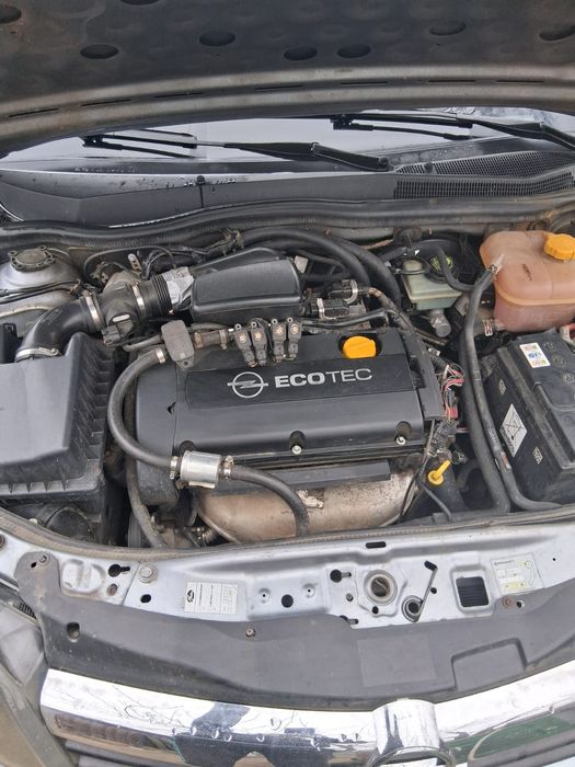 Opel Astra H 1.6 Benzina + Gpl