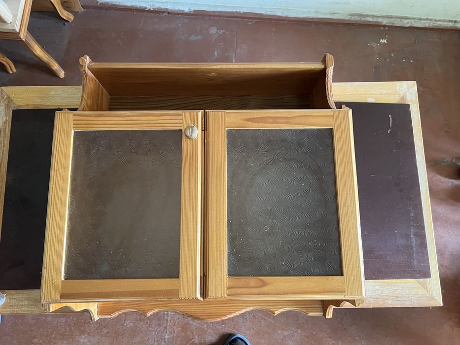 Шкафчик Табуретки