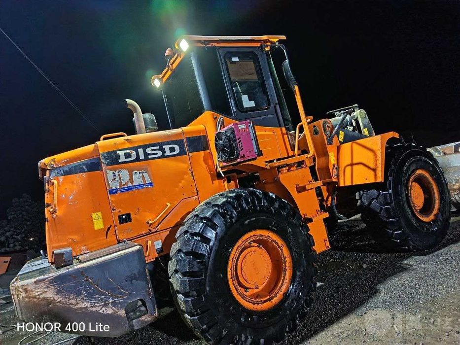 Фронтальный погрузчик DOOSAN SD300N