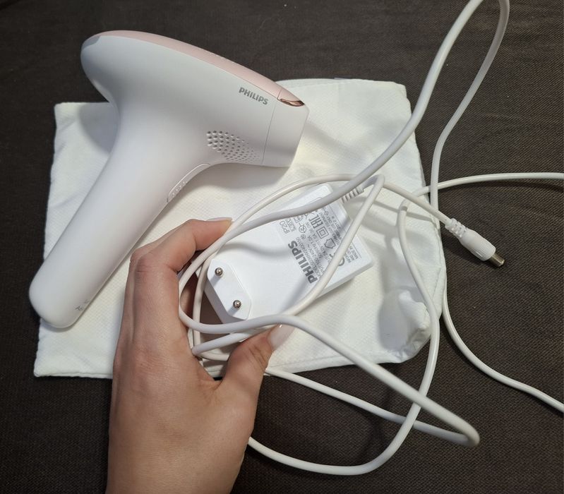 Фотоепилатор Philips Lumea