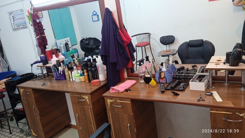 Мебель для салона комплект