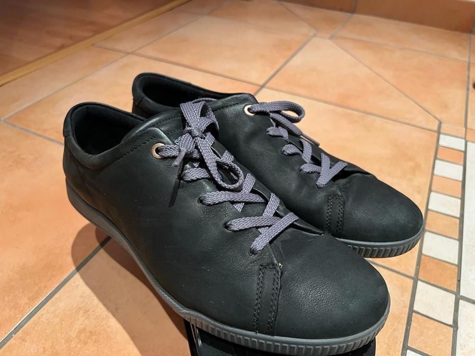 Pantofi piele - marca Ecco- bărbați .