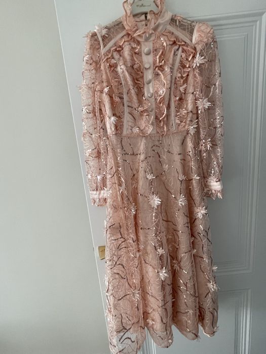 Вечернее женское платье