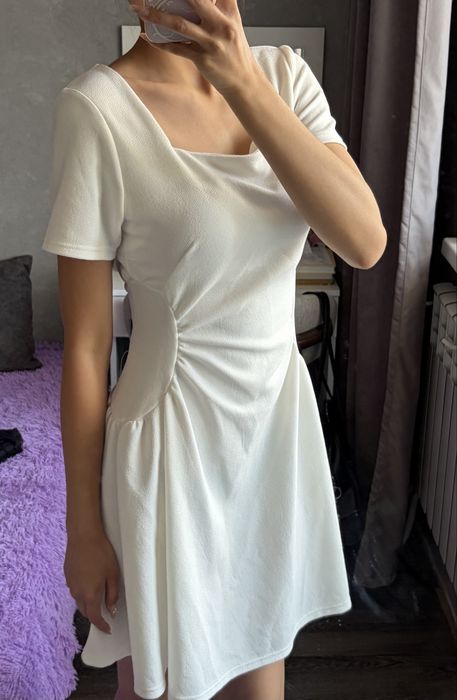 Продам белое легкое платье