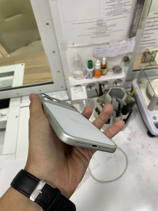 17 Pro Max 256GB 83% Silver