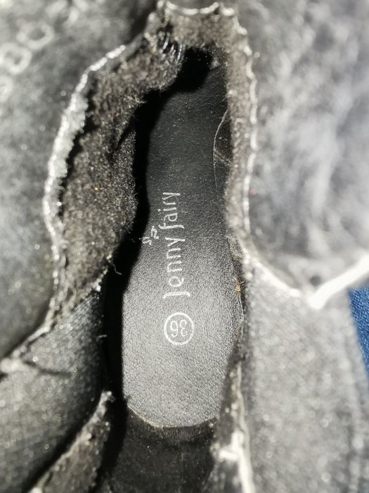 Ghete versage plus altele