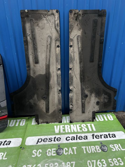 Scut lateral stânga BMW G21 break